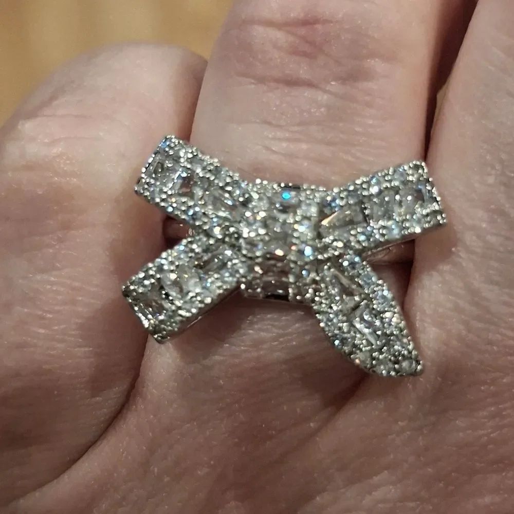 Diamond Bow Silver Ring - Picture 6 of 7